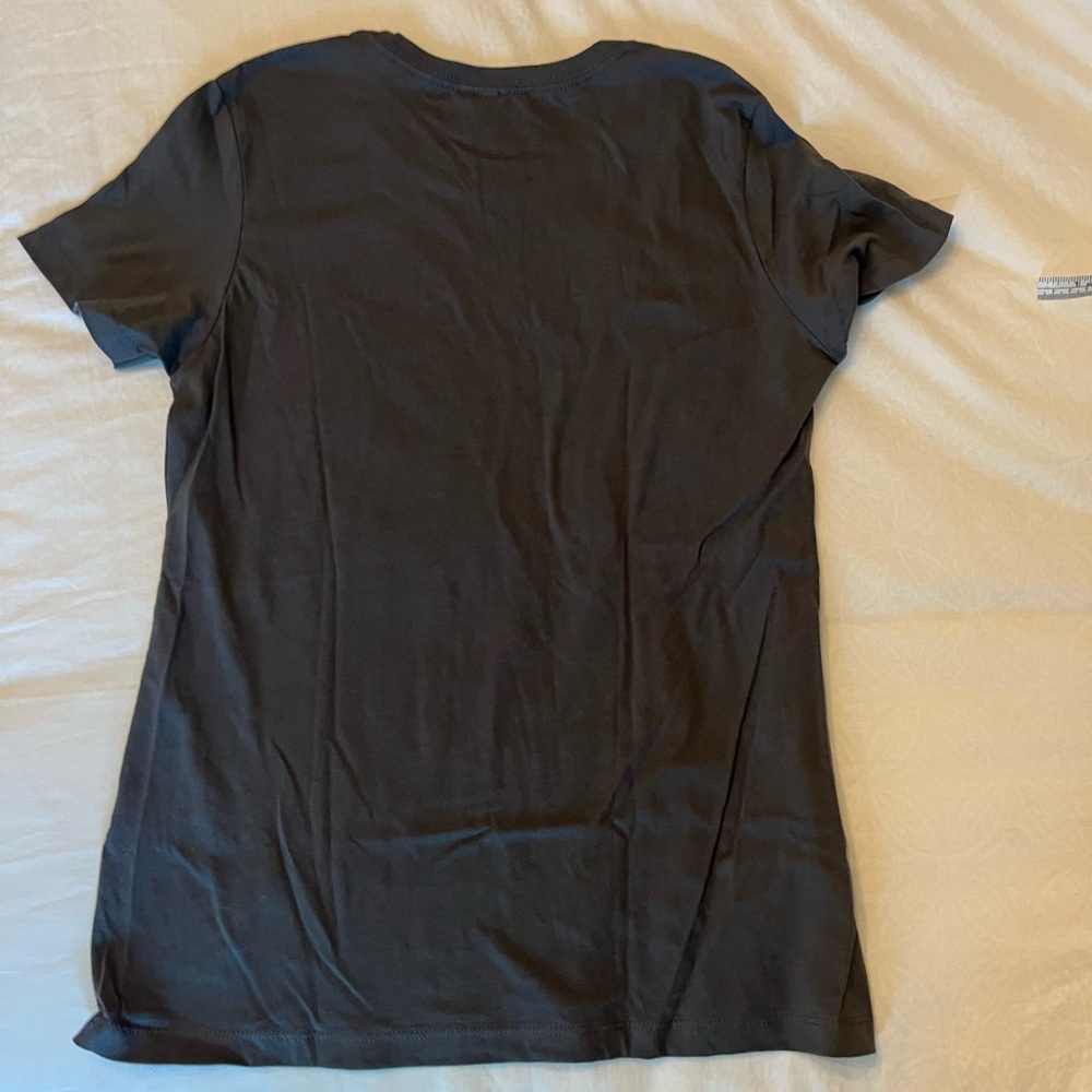 Funny 40 women’s t-shirt - NWT - Picture 5 of 7